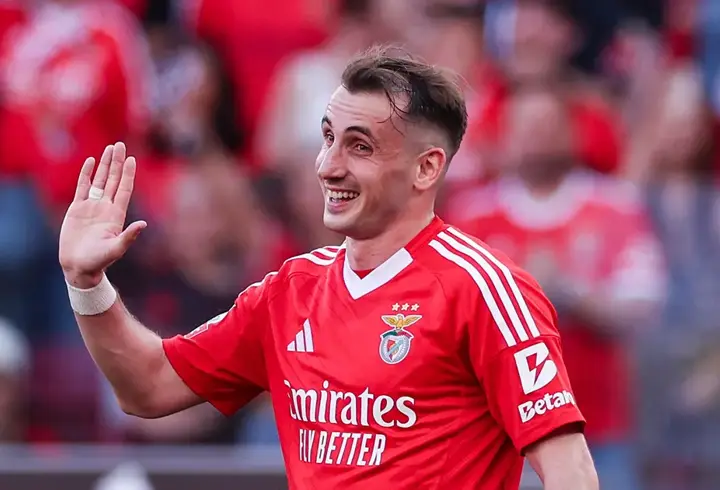Fenerbahçe’nin yeni transferi Kerem Aktürkoğlu, Benfica’ya veda etti