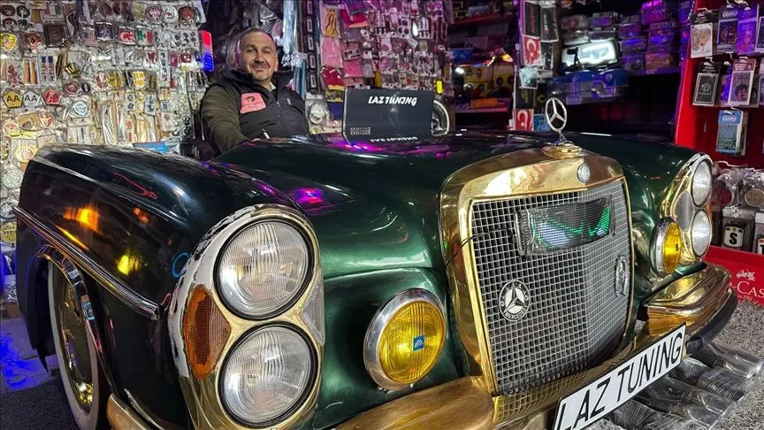 Bartın'da sanayi esnafının çalışma masası 1967 model Mercedes