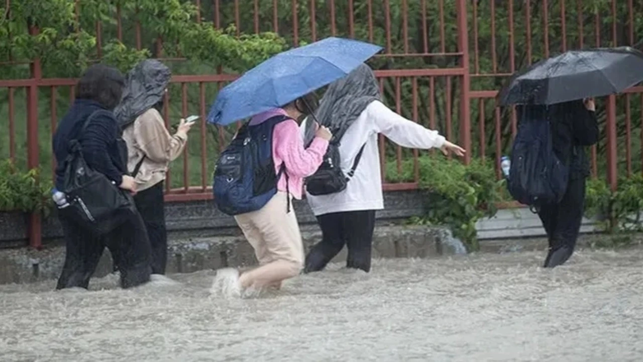 İstanbul'un ardından iki ilde daha eğitime ara verildi