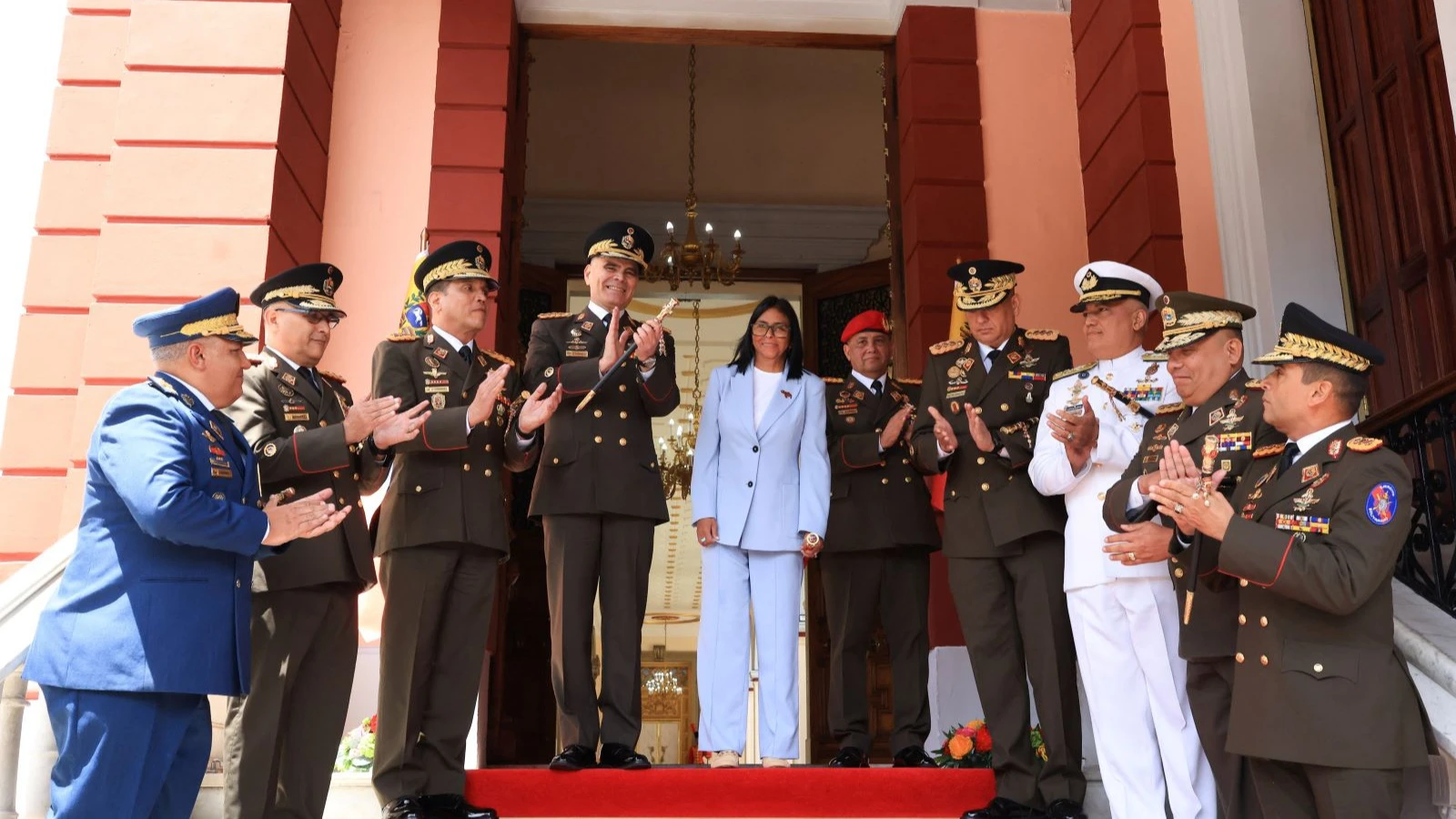 Delcy Rodríguez ve Maduro rejimini içeriden sökme taktiği