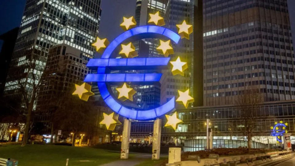Bulgaristan Euro Bölgesi'ne resmen katıldı