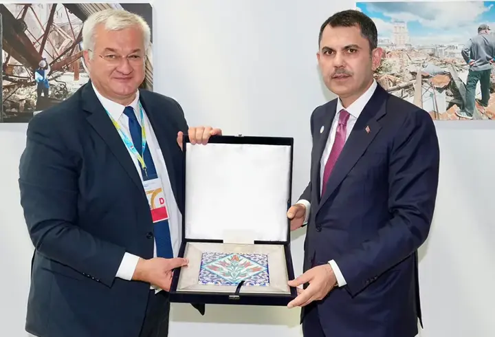 Bakan Kurum, Ukrayna Dışişleri Bakanı Sybiha ile görüştü