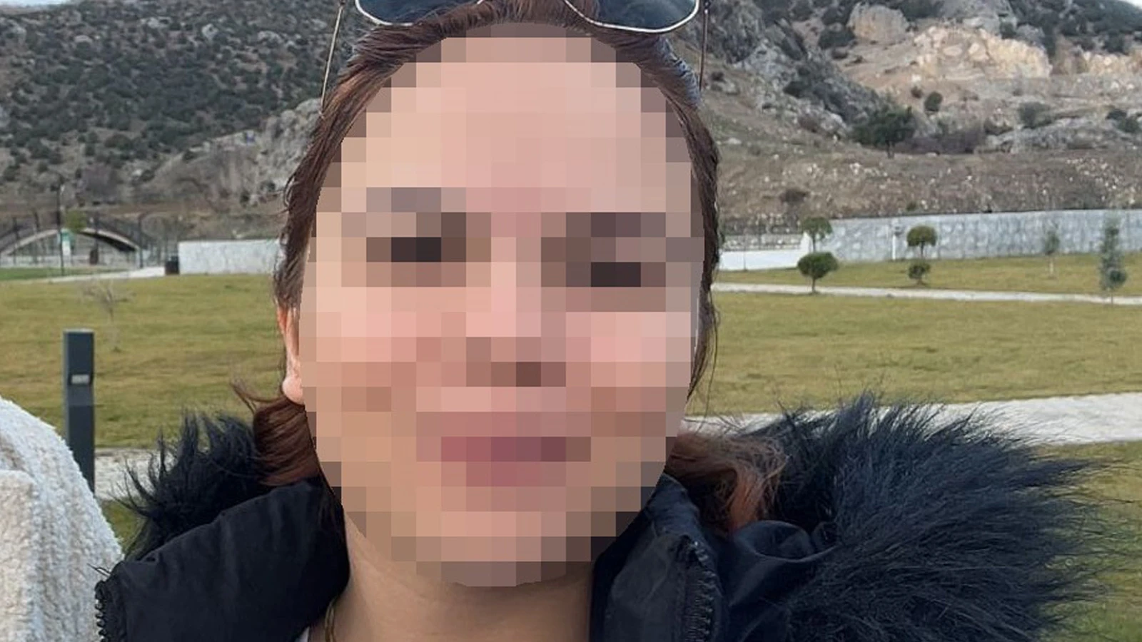 Boşanma aşamasındaki eşini çocuğunun gözü önünde bıçakladı