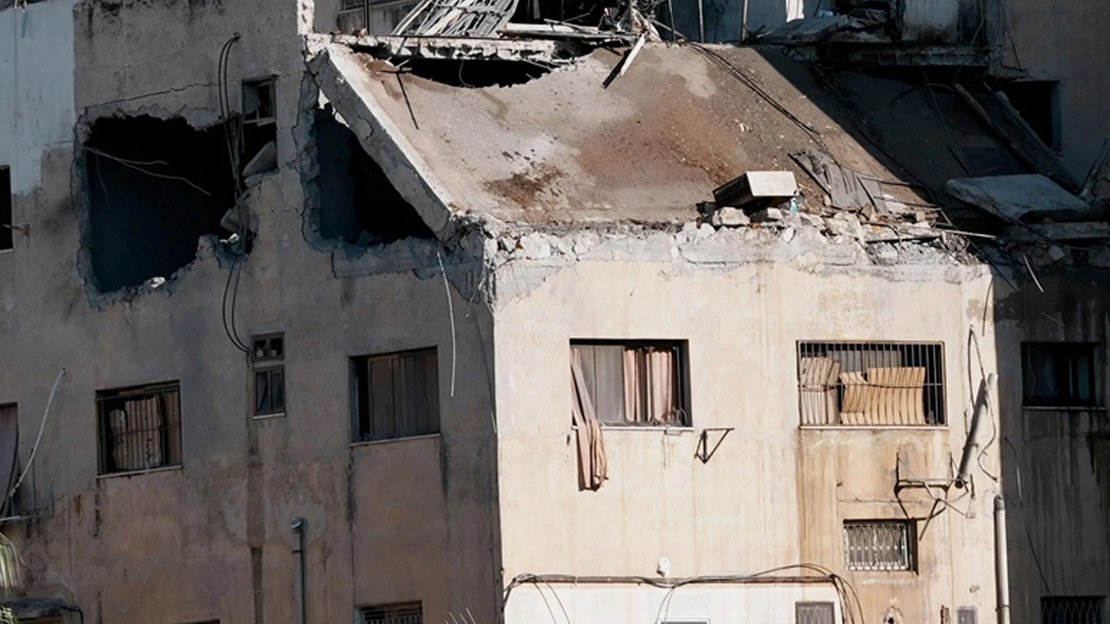 İsrail ordusu Filistinlilere ait 3 evi yerle bir etti