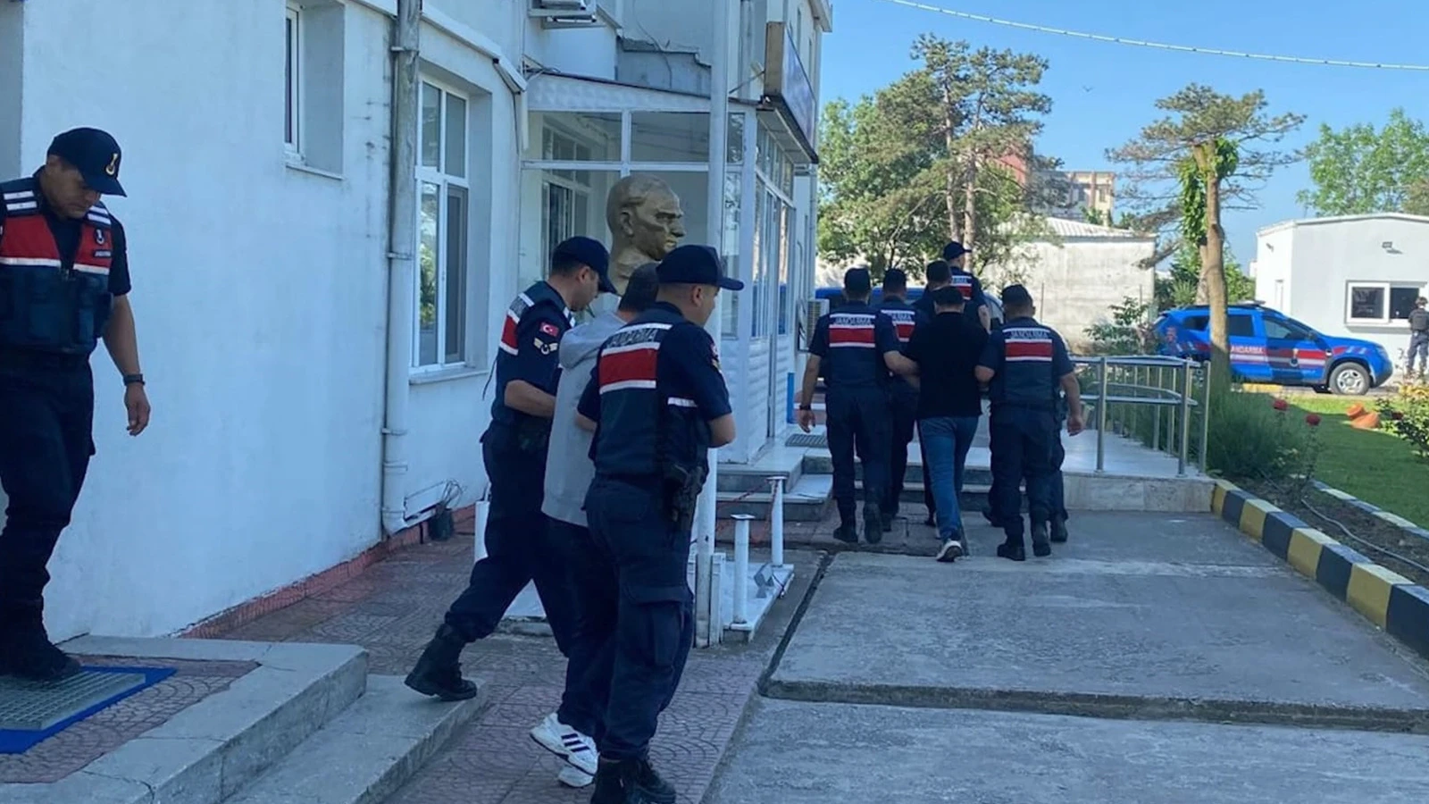 Tekirdağ merkezli hırsızlık operasyonu! 14 şüpheli yakalandı