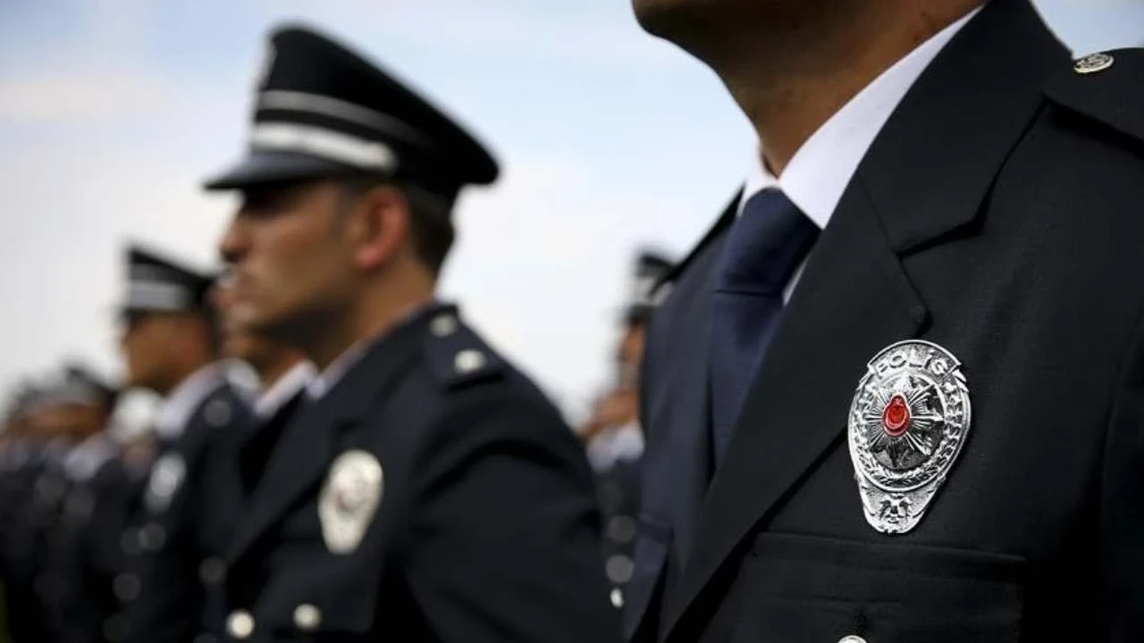 Bakan Yerlikaya açıkladı: Polislere 2. şark görevi kalkıyor