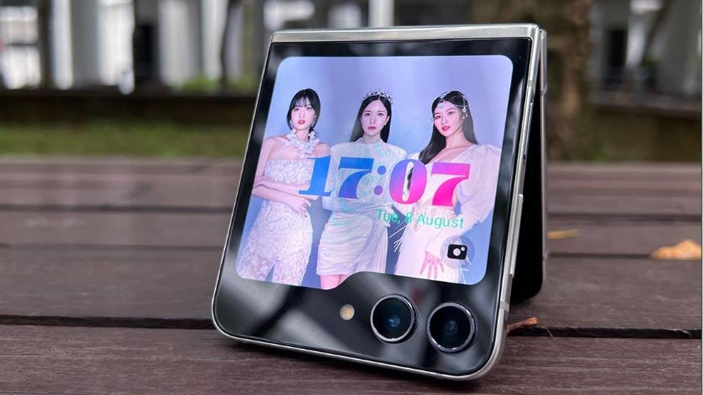 Samsung One UI 7 güncellemesi her telefona aynı özellikleri sunmayacak!
