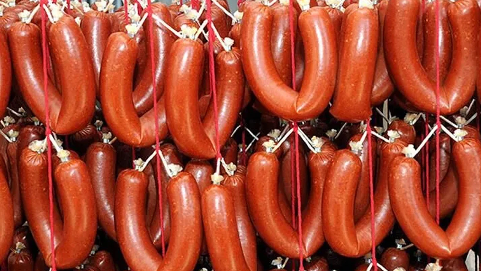 Hileli gıda listesi güncellendi! Bu sucuklarda at ve eşek eti tespit edildi