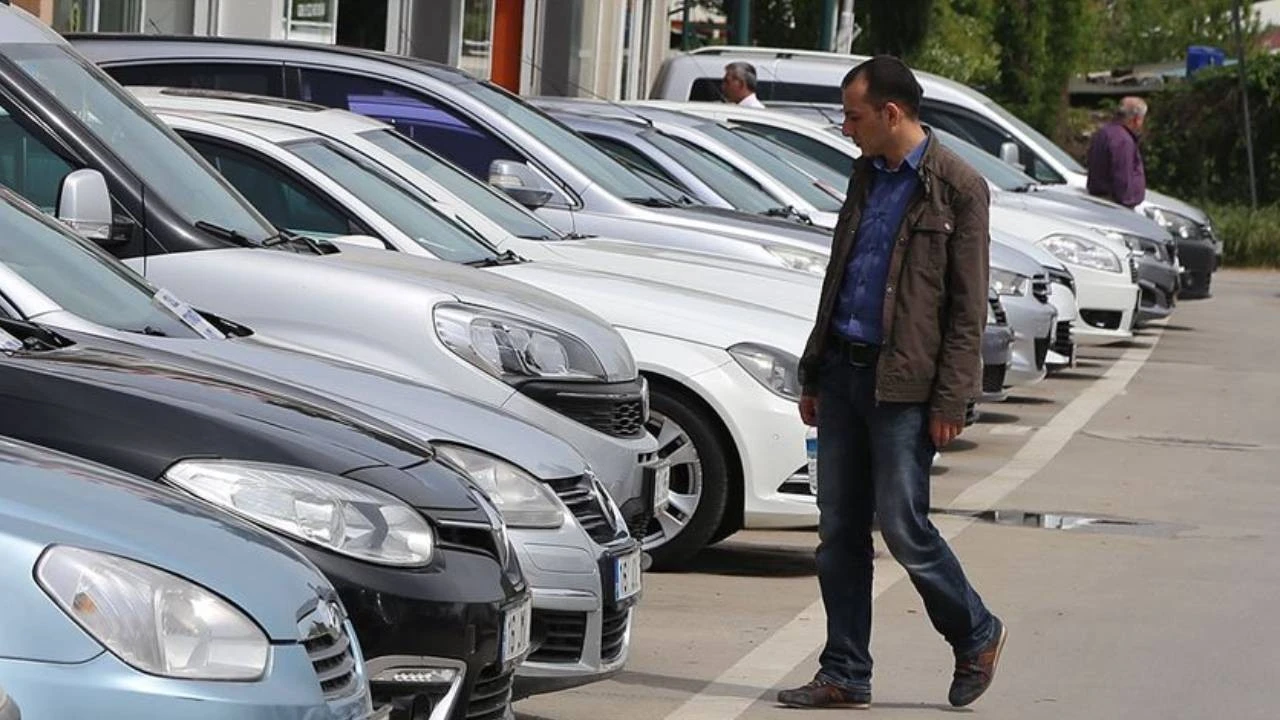 arabam.com nisan raporu: İkinci elde 1 milyon TL üstü araçların payı artıyor