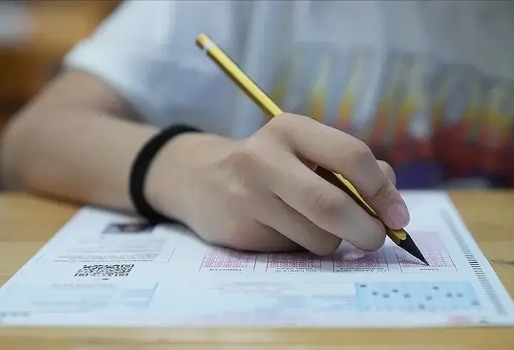 İşte LGS'de zirvenin sahipleri: 66 ilden 719 şampiyon!