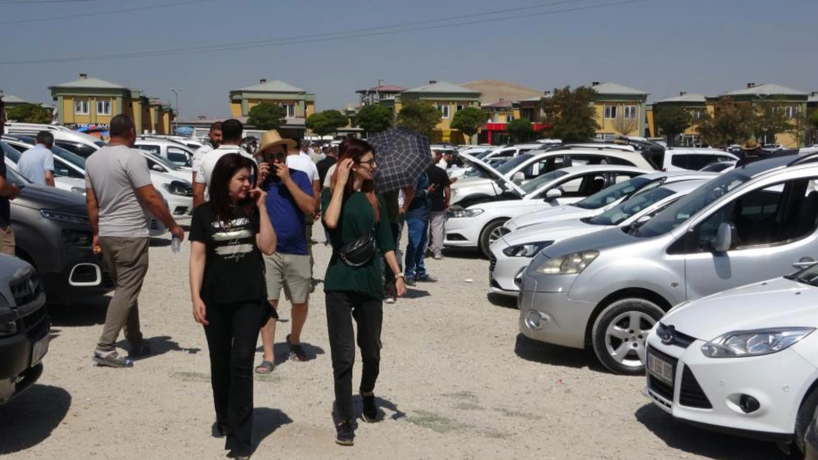 İkinci el açık oto pazarında durgunluk sürüyor
