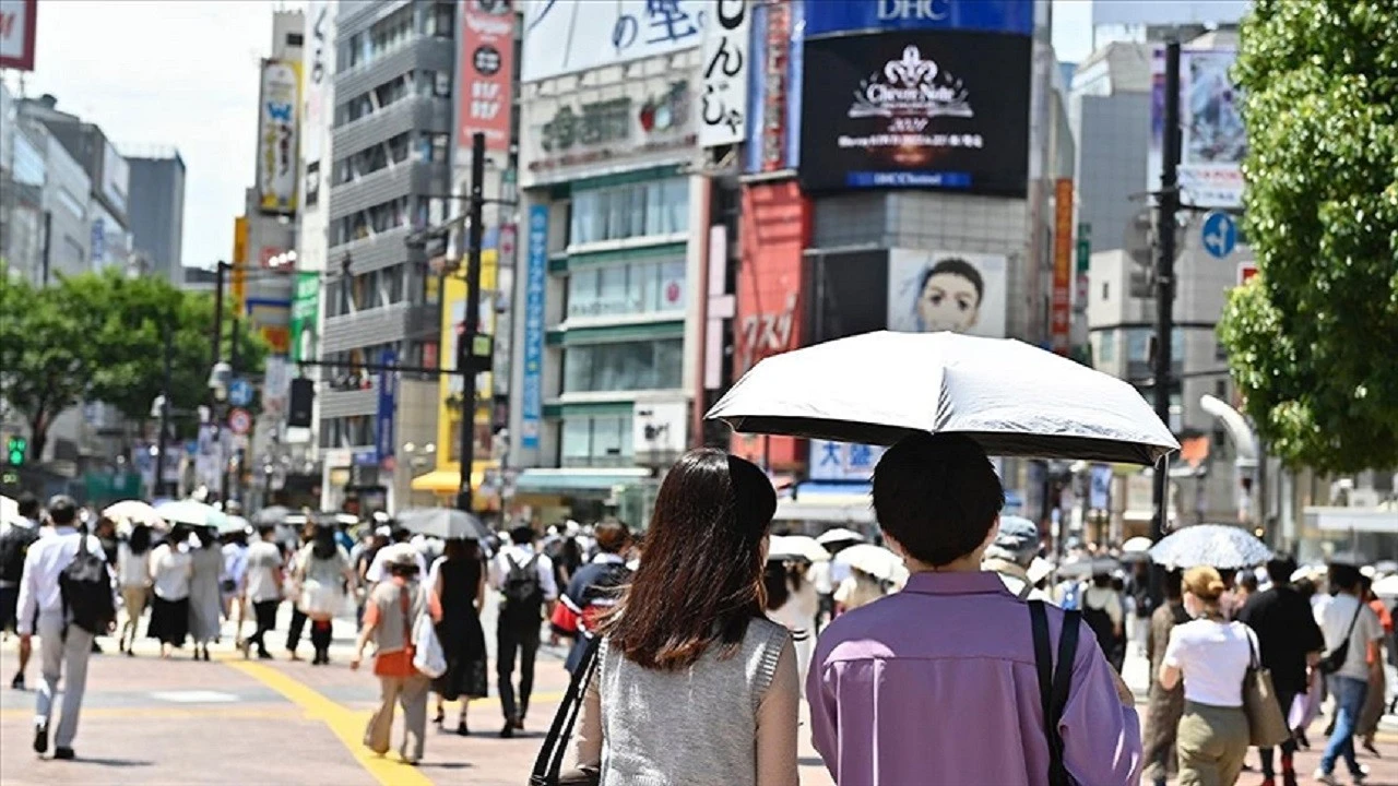 Aşırı sıcaklar can alıyor! Japonya'da 16 kişi hayatını kaybetti