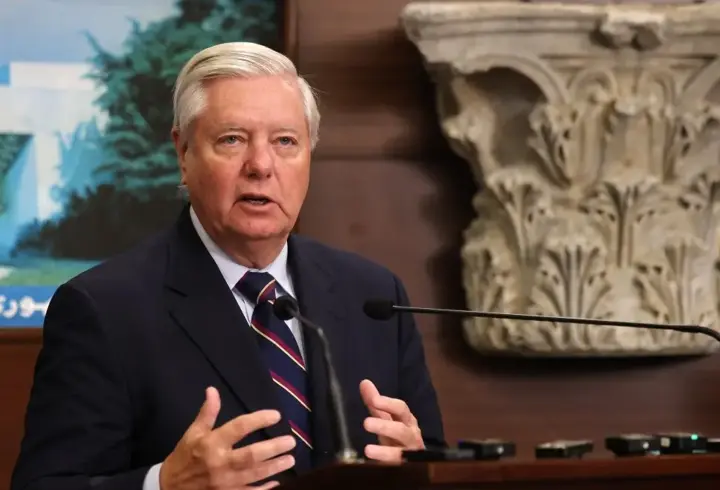 ABD'li Senatör Graham: Hizbullah silah bırakmazsa, askeri seçenek devrede olsun