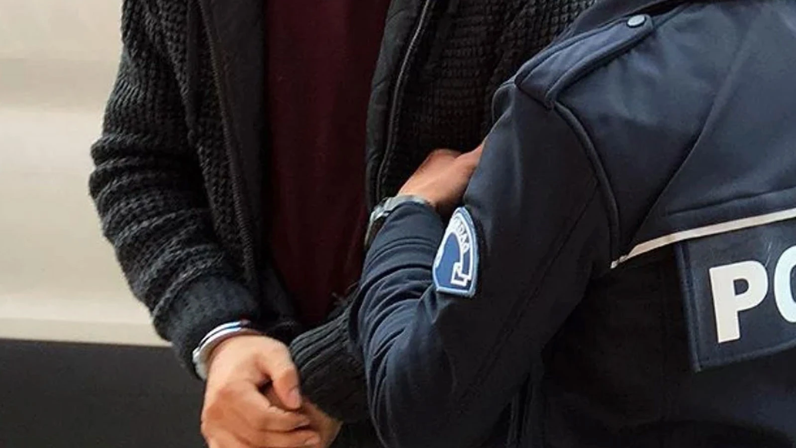 İstanbul'da terör örgütlerine operasyon: 14 kişi yakalandı
