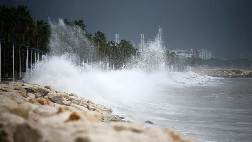 Meteorolojiden denizlerde fırtına uyarısı