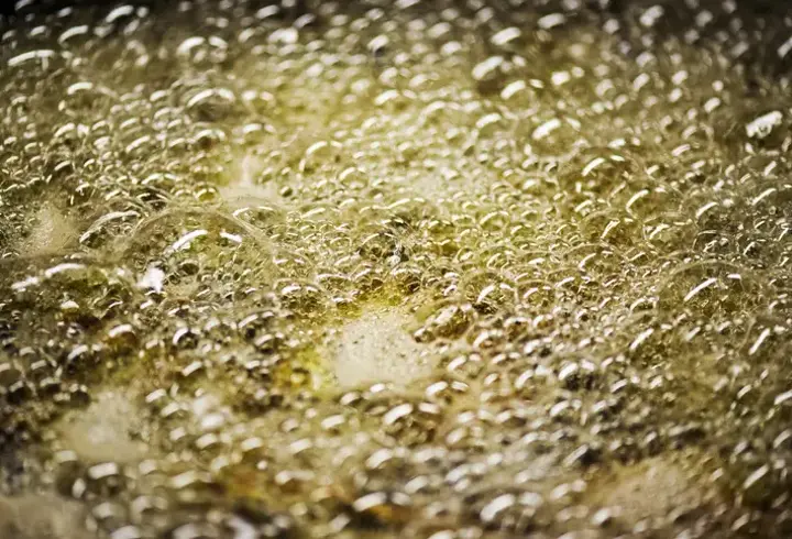 Mutfakta biriken yağlara son! Uzmanlar uyardı: Meğer işin sırrı başkaymış...