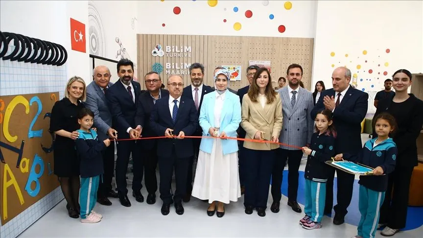 T3 Vakfı, Azerbaycan'da iki yeni Bilim Merkezi kurdu