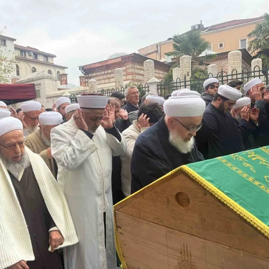 Fatih’te Elektriğe Kapılarak Ölen 14 Yaşındaki Genç Hafız Son Yolculuğuna Uğurlandı