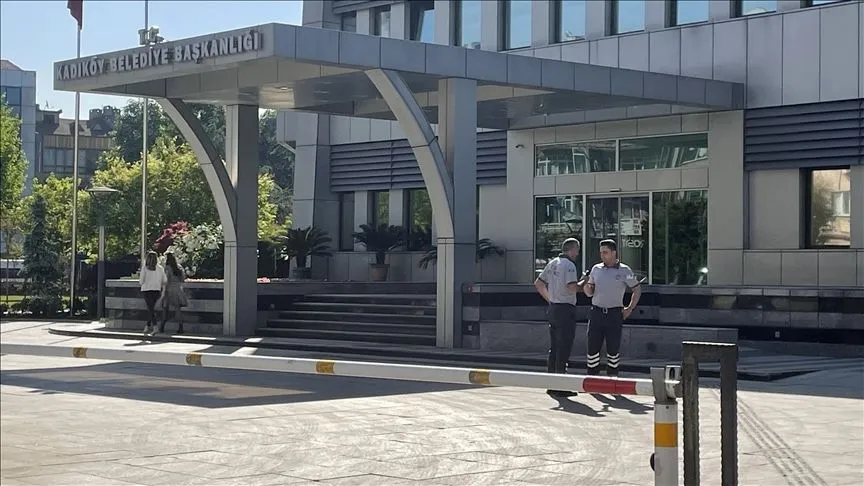 Kadıköy Belediyesi Meclis 1. Başkanvekili Kurtuluş gözaltına alındı