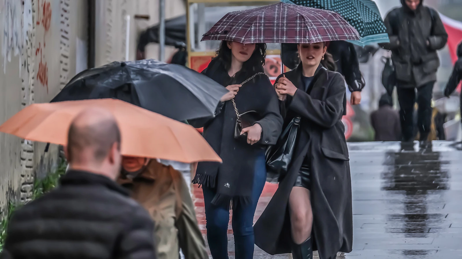 İstanbul dahil 20 ilde sağanak alarmı! Yağışlar günlerce sürecek