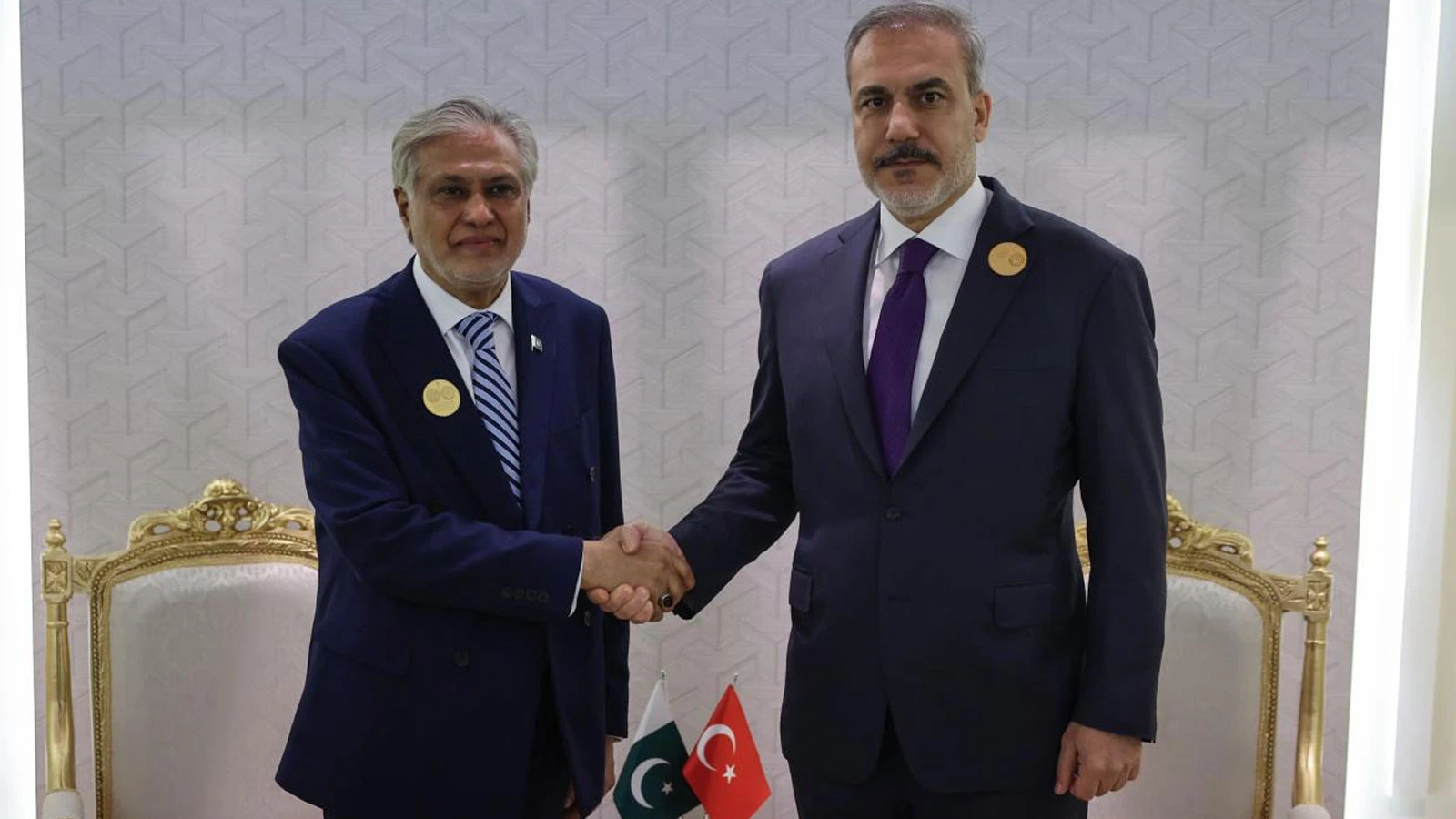 Bakan Fidan, Pakistanlı mevkidaşı Dar ile telefonda görüştü