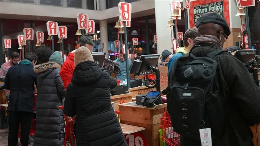 ABD'de tüketici güveni 2014'ten bu yana en düşük seviyeye geriledi 