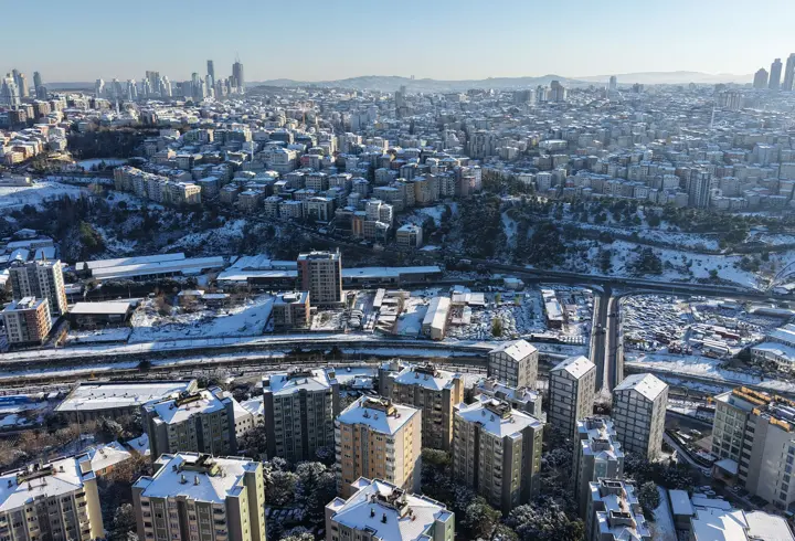 İstanbul- Kar yağışının ardından Kağıthane havadan görüntülendi