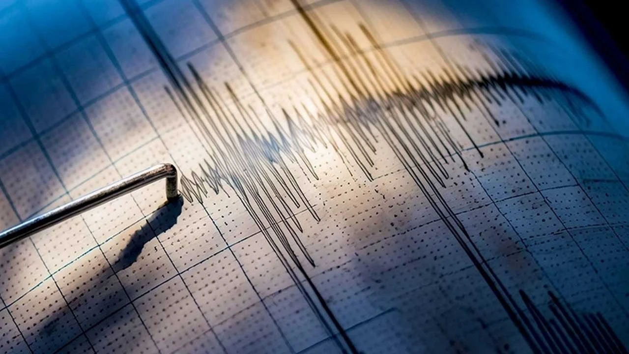 SON DEPREMLER LİSTESİ 10 TEMMUZ: Ege Denizi'nde 4,6 büyüklüğünde deprem