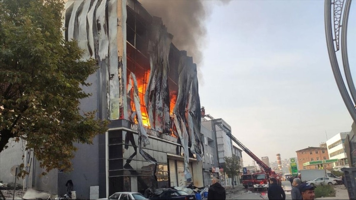 Kocaeli'deki yangın faciasında can kaybı 7'ye yükseldi