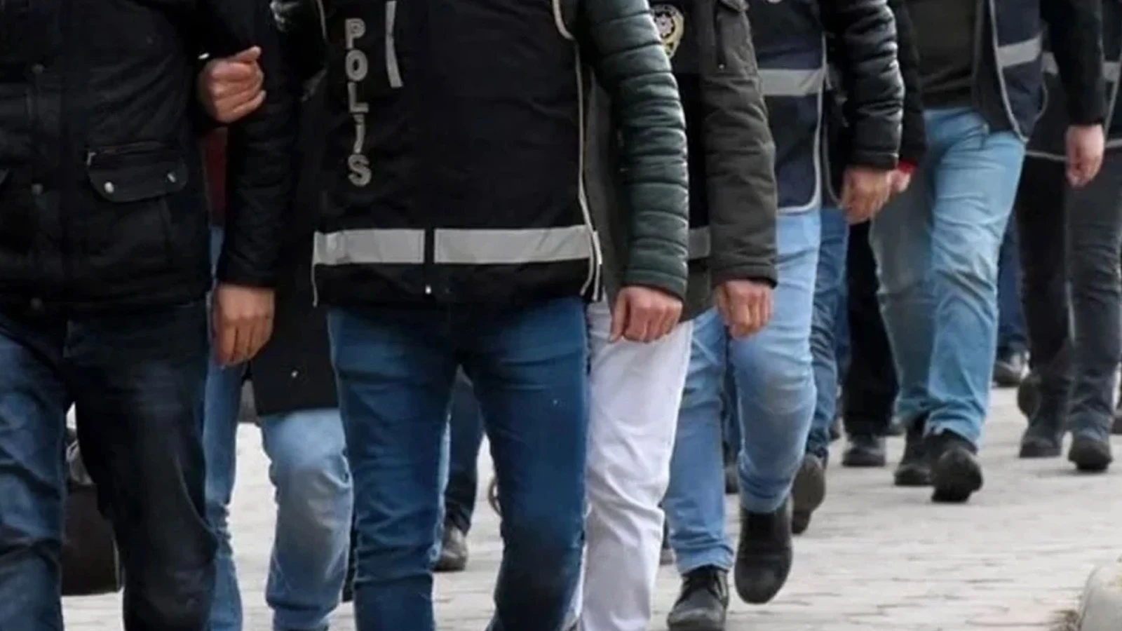 Casperlar suç örgütüne yönelik 'köstebek' operasyonunda 14 tutuklama