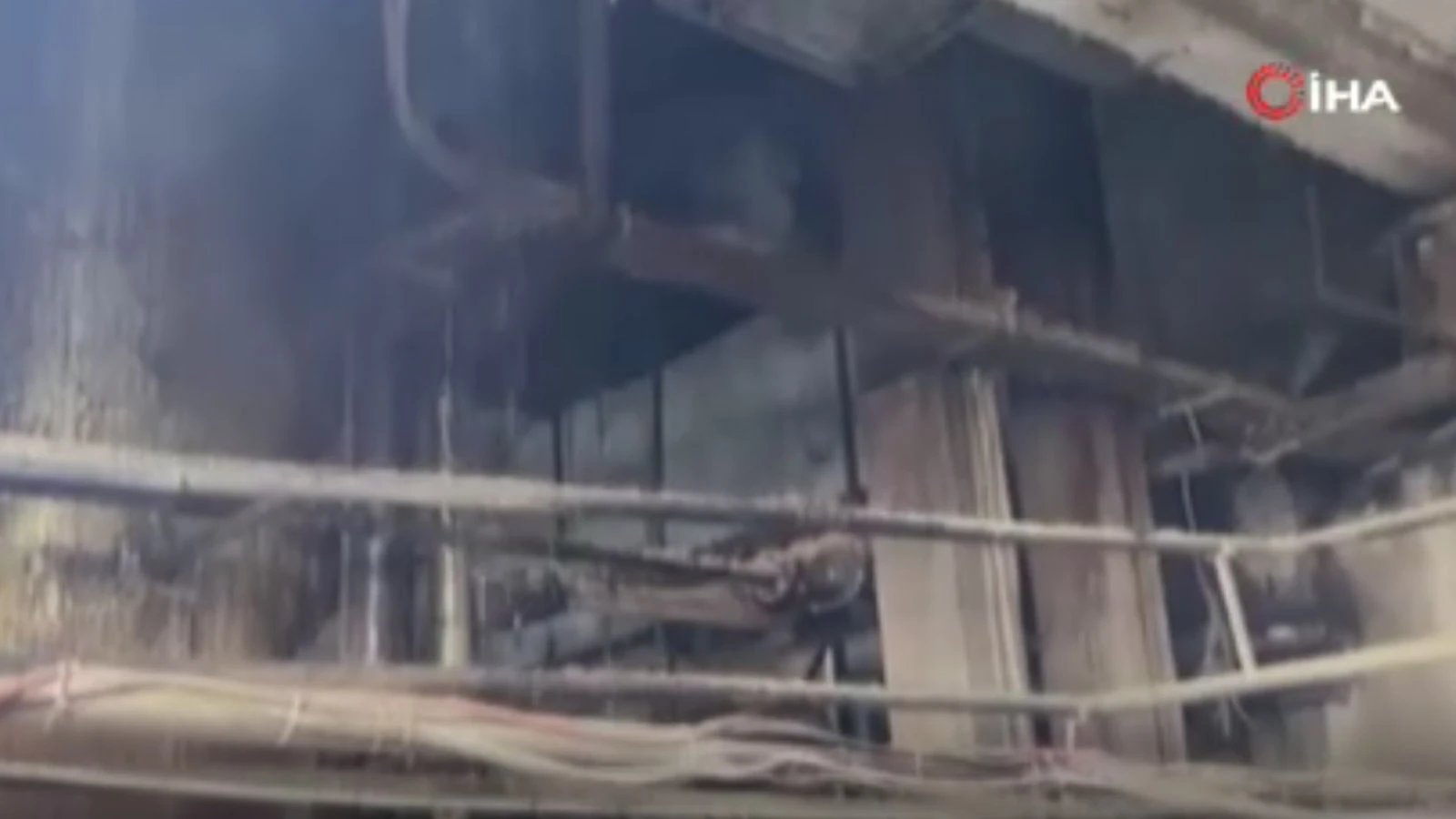 Afyonkarahisar'da yağ fabrikasında patlama: 1'i ağır 2 işçi yaralandı