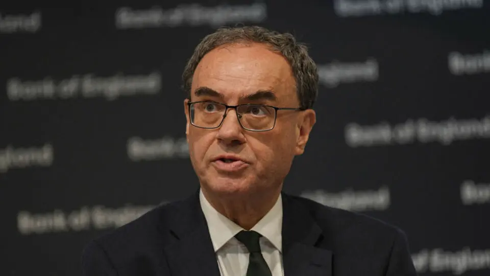 BoE: Para politikasının sıkılığı bir süre daha kalacak