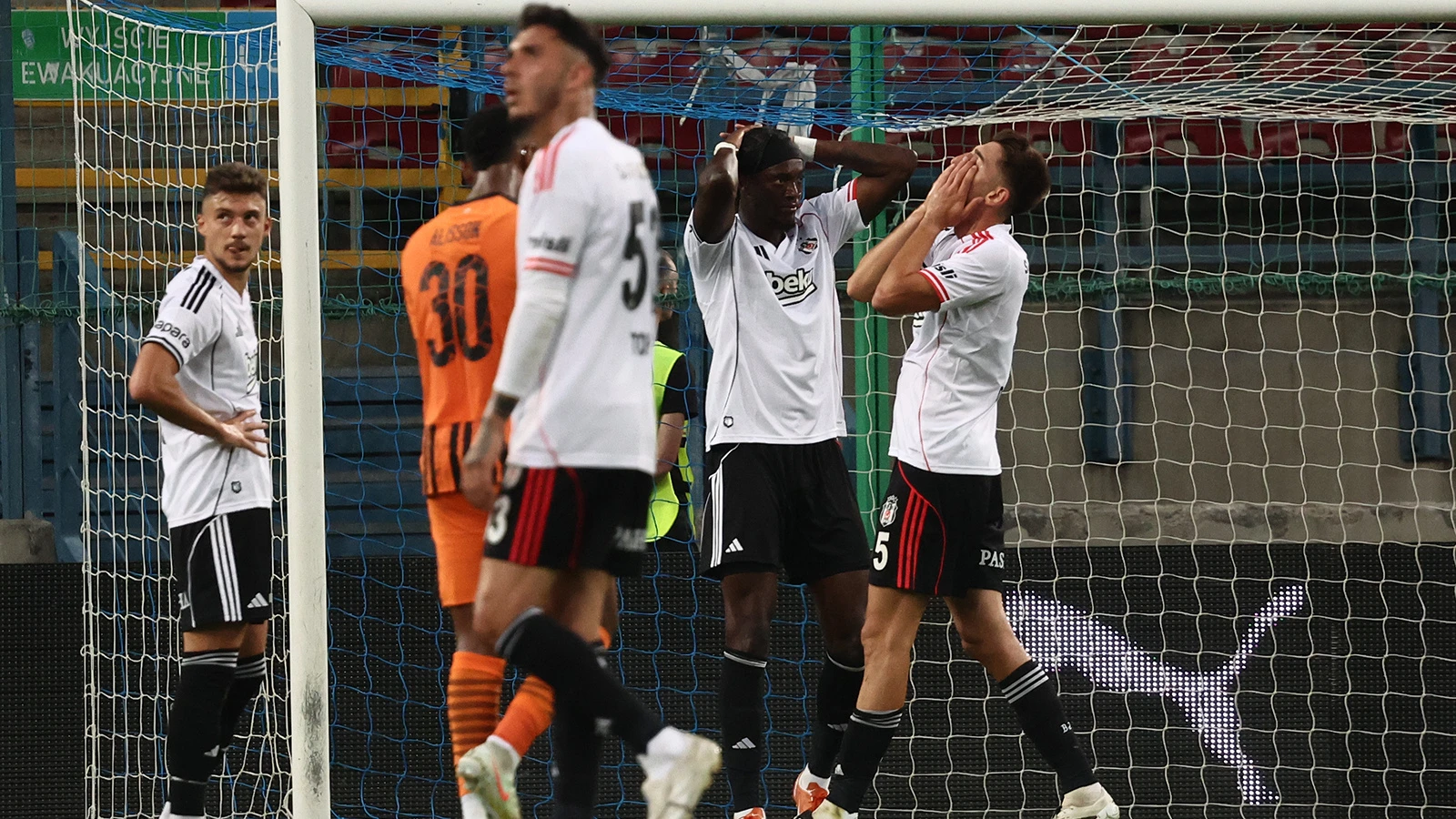 Beşiktaş, UEFA Avrupa Ligi'nde veda etti