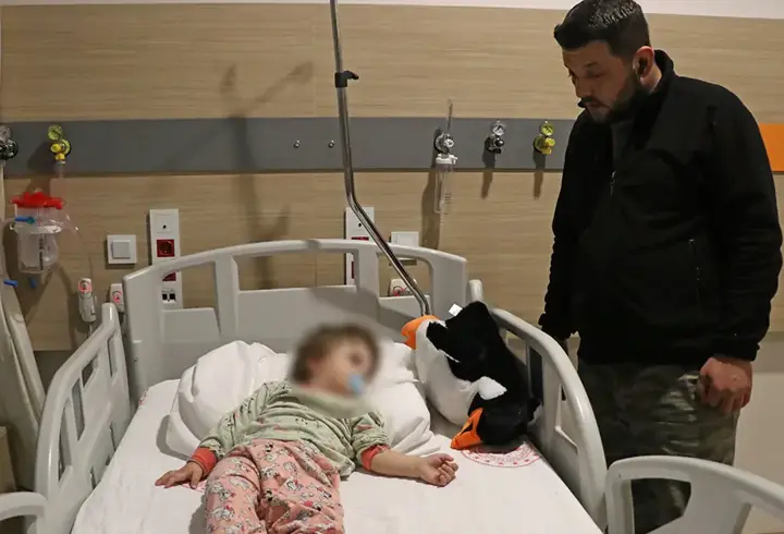 Yalova'da komşu dehşeti! Baba ve kucağındaki bebeği darbedildi