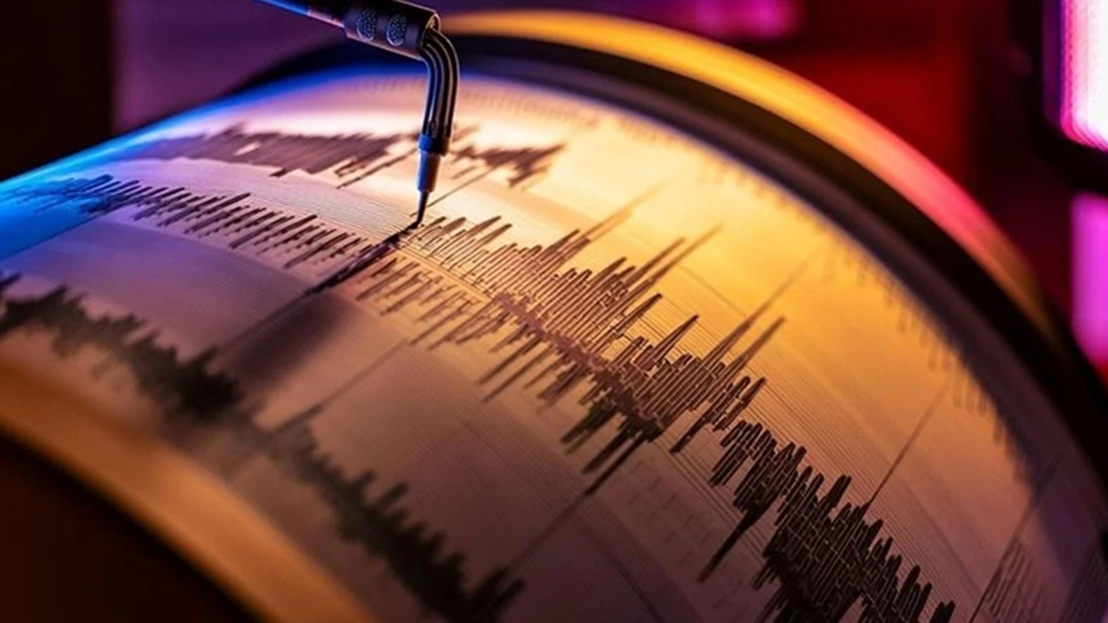 Akdeniz’de 4.0 büyüklüğünde deprem! İşte ilk bilgiler