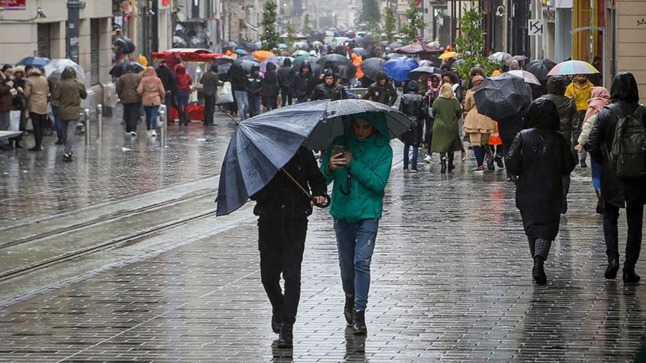 İstanbul'a yağmur yağacak mı? Yağmur ne zaman yağacak?