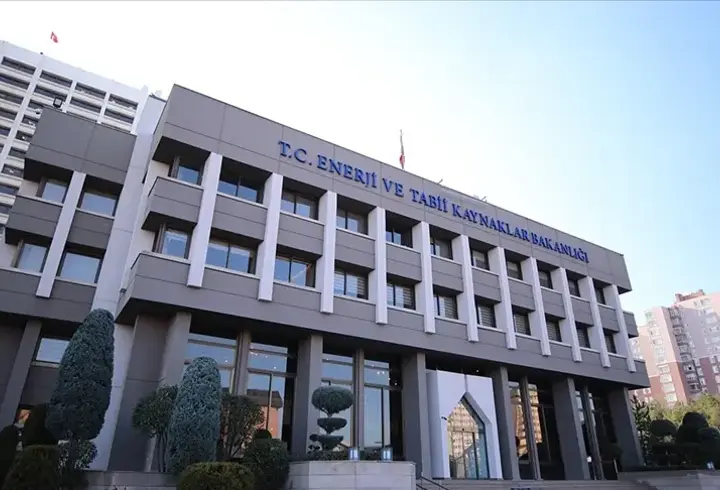Yenilenebilir Enerji Kaynak Alanları yönetmeliğinde değişik