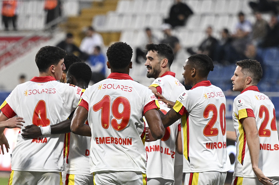 Göztepe uzatmalarda 3 puanı aldı: Ligi galibiyetle bitirdi