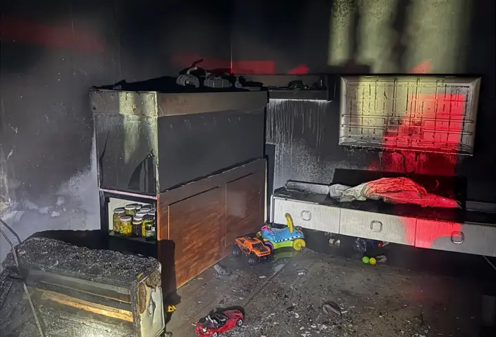 Bolu'da, 2 katlı evde yangın