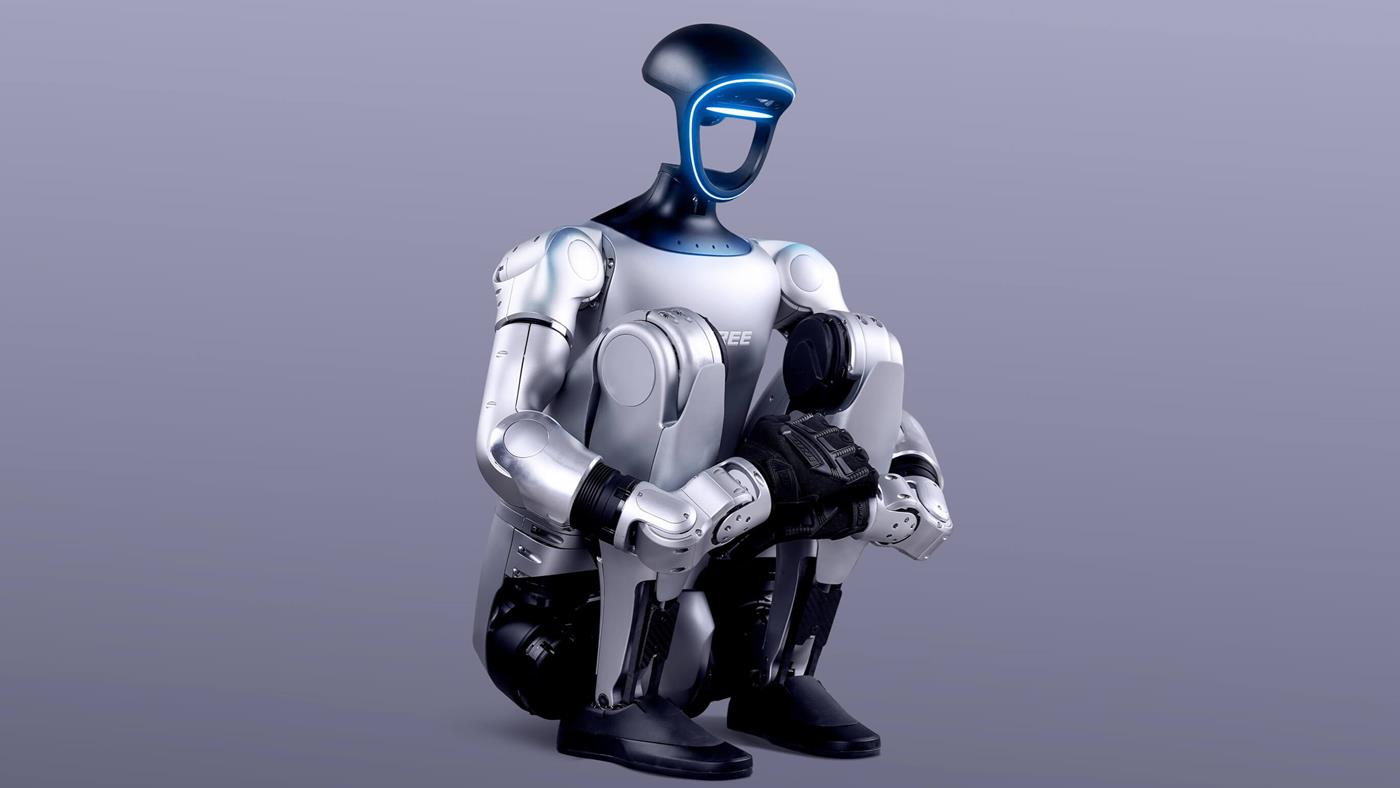 Çinli insansı robot 1.400 kilogramlık otomobili elleriyle çekti