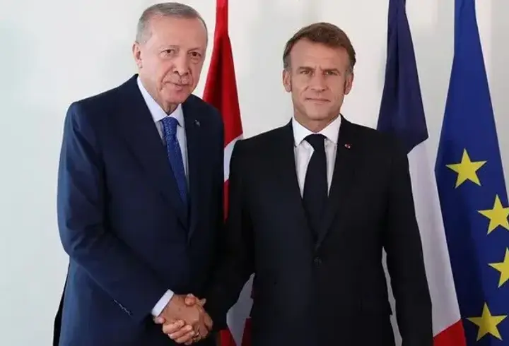 Cumhurbaşkanı Erdoğan, Macron İle Görüştü