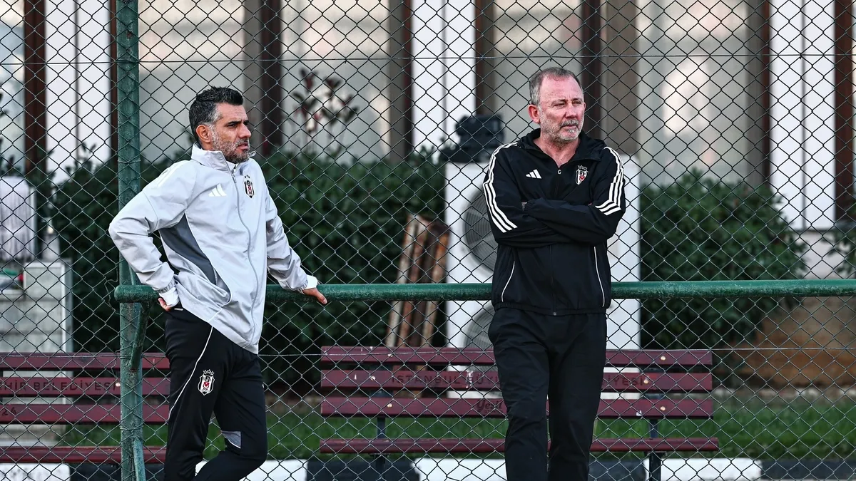 Beşiktaş hazırlıklarını sürdürdü! 3 isim antrenmana katılmadı