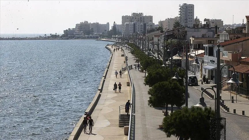 Rum Politis Gazetesi: İsrailliler Kıbrıs'ı arka bahçe olarak kullanıyor