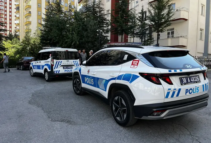 Kayseri’de bıçaklanan bina görevlisi ağır yaralandı