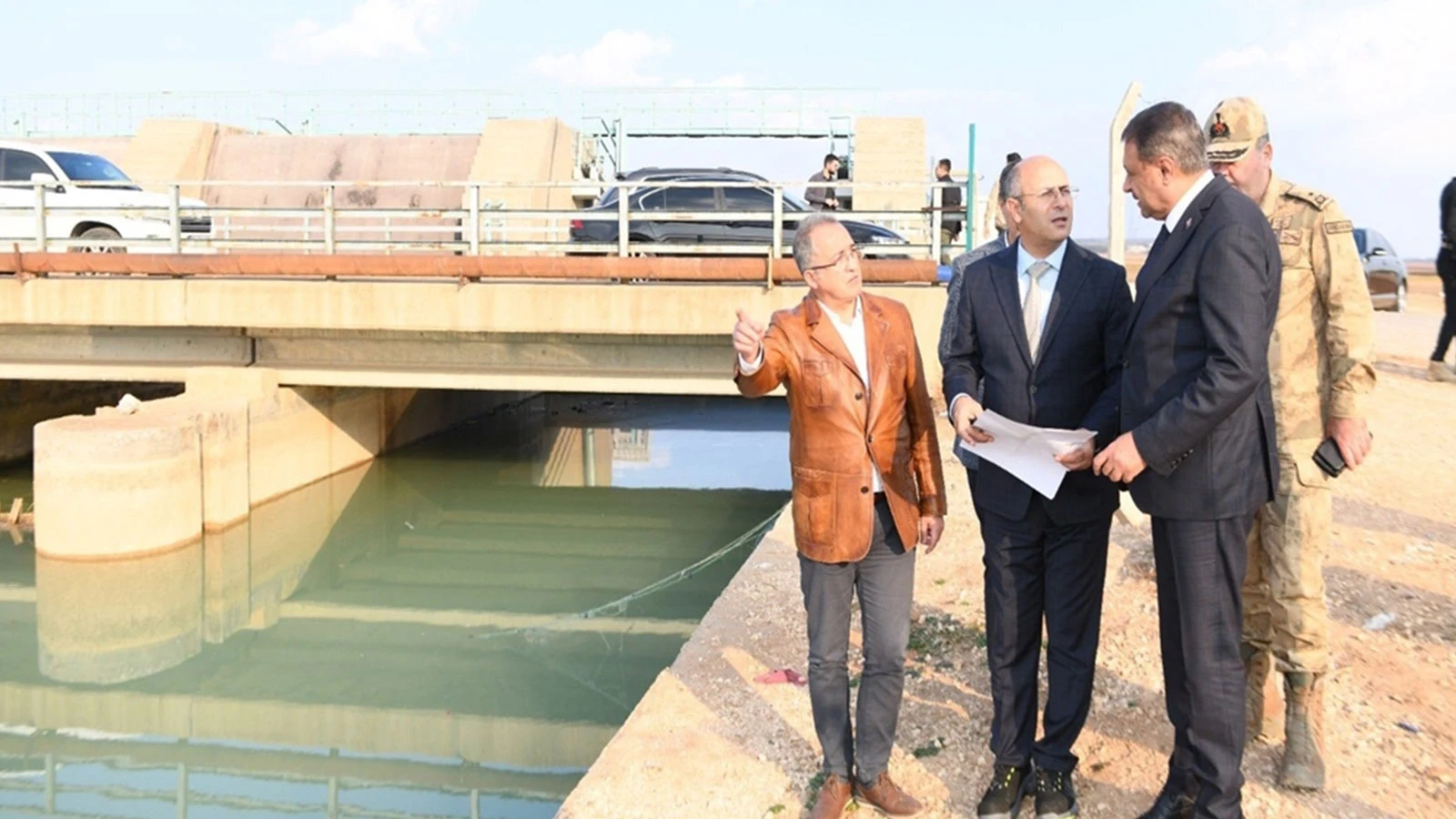 Şanlıurfa'da yasak yerlerde yüzen 231 kişiye 688 bin lira ceza