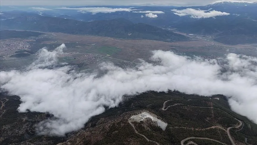 Çorum'da oluşan sis dronla görüntülendi