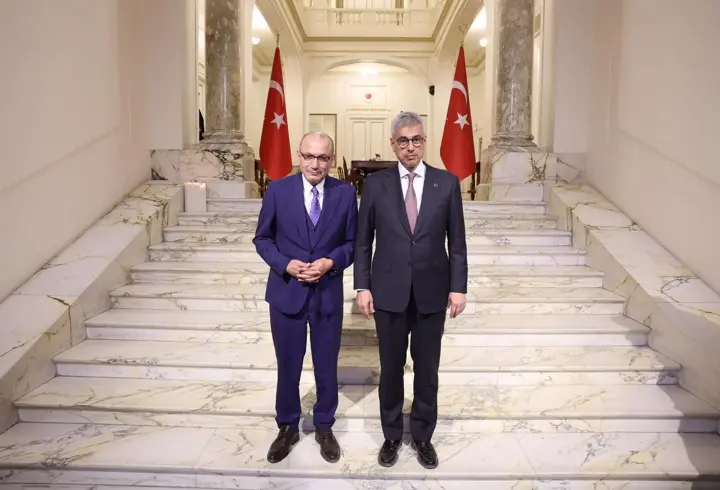 Bakan Memişoğlu, Mısır'da Yeni Giza Üniversitesi Hastanesi açılış törenine katıldı
