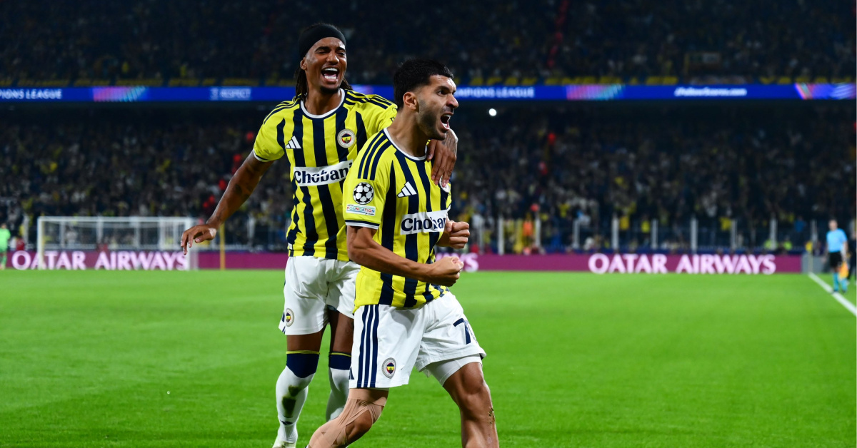 Fenerbahçeli Oğuz Aydın'dan Slavia Prag'a Tarihi Gol! - Fenerbahçe Haberleri - Habertürk