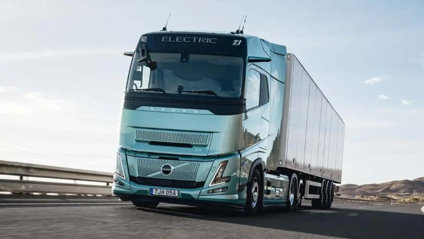 Volvo'nun elektrikli çekicisi artık 700 km menzil sunuyor