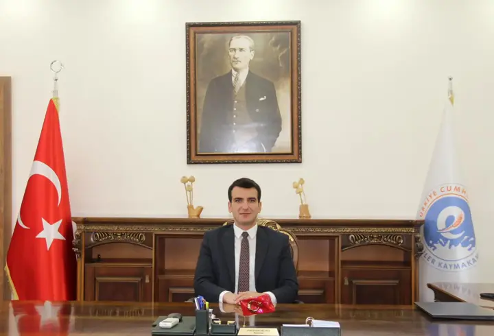 Afyonkarahisar'da vali ile 5 ilçe kaymakam değişti